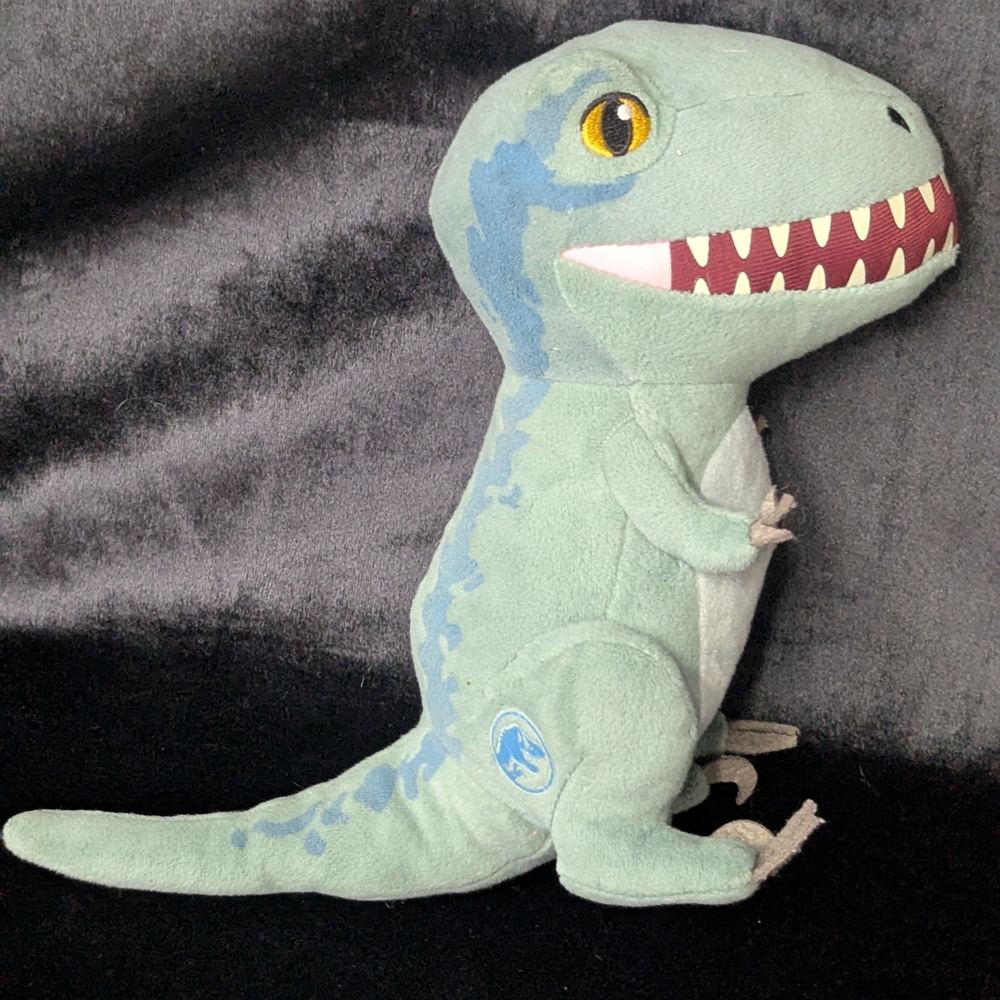 Jurassic World / Park Blue Velociraptor 9" Plush Dinosaur Universal Light Blue